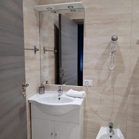 Nuova Fiera Гостевой дом 3*