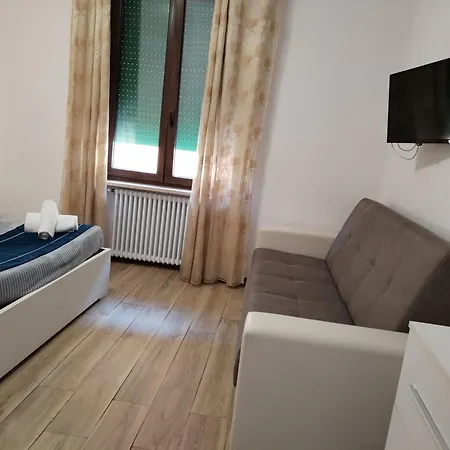 بيت ضيافة Nuova Fiera 3*